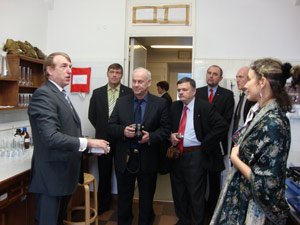 Члены ДЭК в Институте оргсинтеза. Рига. 22.04.2010.